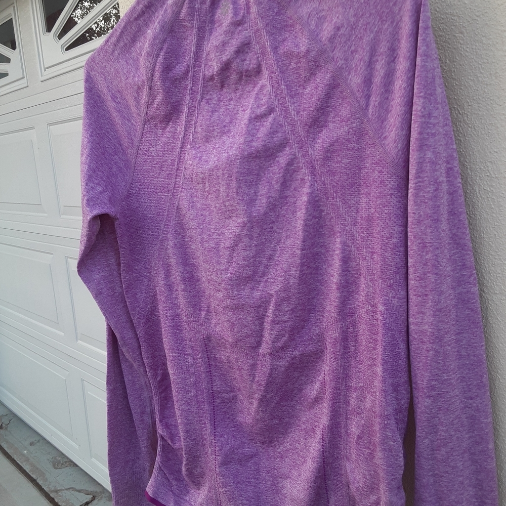 Athleta Activewear Top Long Sleeve Half Zip M - Picture 3 of 8